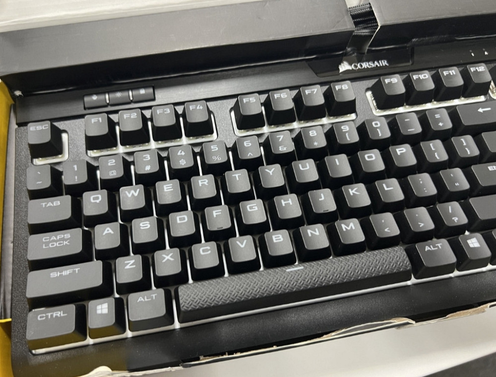 Ігрова механічна Клавіатура Corsair Київ - фото 3