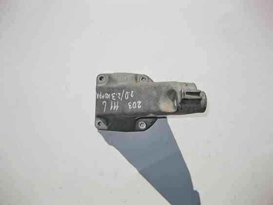 Mercedes-Benz  A1112231604 Кронштейн опори двигуна лівий M111 R4 2.0 2.3 kompressor C-Class W203 Одесса