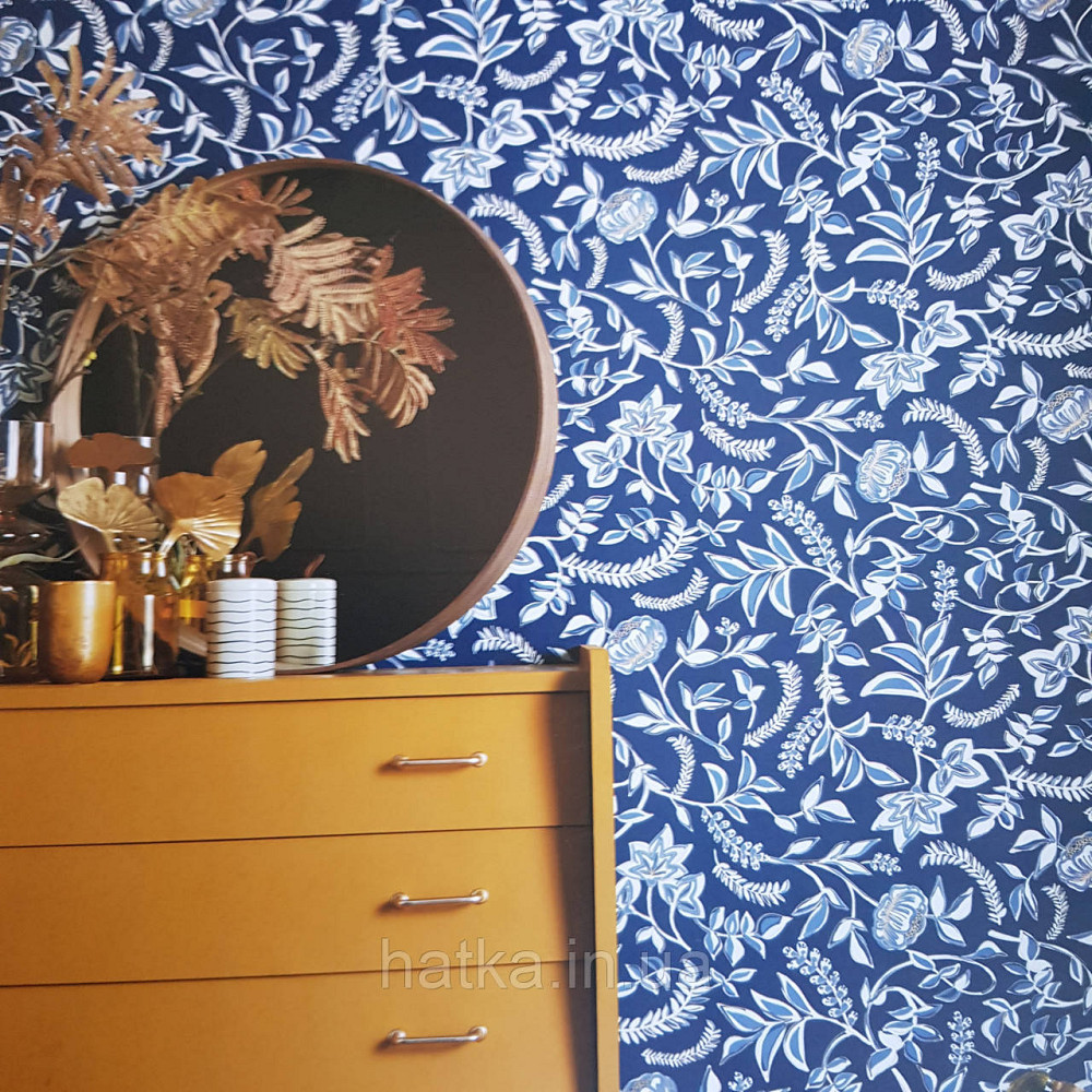 Шпалери вінілові на флізелін Caselio Mystery 0.53х10 м дитячі яскраві квіти листя білі блакитні на синьому тлі Київ - фото 1