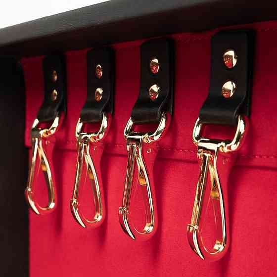 Набор для BDSM Bedroom Fantasies: Bondage Suitcase 13 Pcs - Cow Leather Sex Aura Киев