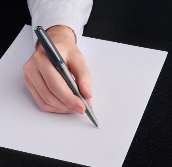 Кулькова ручка Essential Active Blue Ровно