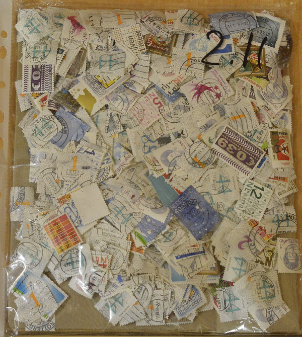 ГОРА МАРОК. Нидерланды. 1000 шт! (стандарт) 2.11 Полтава - изображение 1