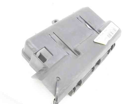 Mercedes-Benz  A2465410000 Кришка корпусу допоміжного АКБ CLA Shooting Brake X117 CLA C117 GLA X156 A-class W176 B-class W242 B-class W246 Maybach X22 Одесса