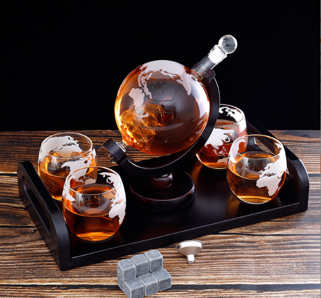 Набір Декантер Навколо світу з камінням для віскі корабель всередині 4 келихи на розносі Кременчук - фото 1
