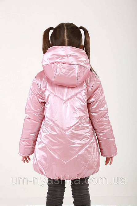 Демисезонная курточка для девочки 