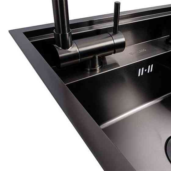 VALESO Кухонна мийка CM 50*50 прихована PVD чорна VALESO Handmade (змішувач в комплекті) Киев