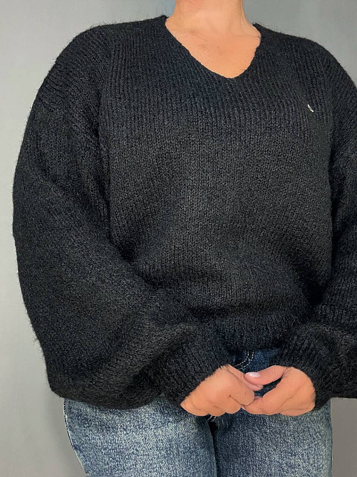 Светр жіночий A-N 08-1 оверсайз з вовною виріз мис, чорний, one size Київ - фото 13