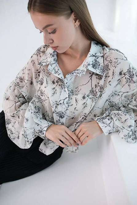 Женский романтичный костюм двойка: рубашка и плиссированные брюки дабл шелк армани + тенсел Черный Одесса - изображение 6