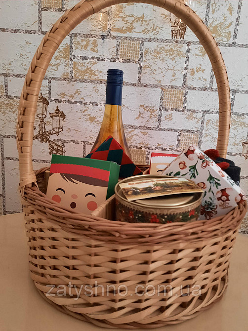 Подарунковий кошик із осередками | кошик із лози на подарунки |плетений кошик новорічний опт Київ - фото 5