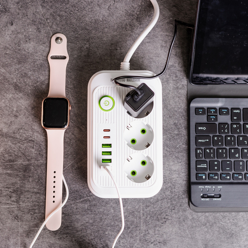 Сетевой фильтр кабель 2.7 м удлинитель F16 на 3 розетки 4 usb 2 type-c и кнопкой отключения Белый HP-5-19 Киев - изображение 2