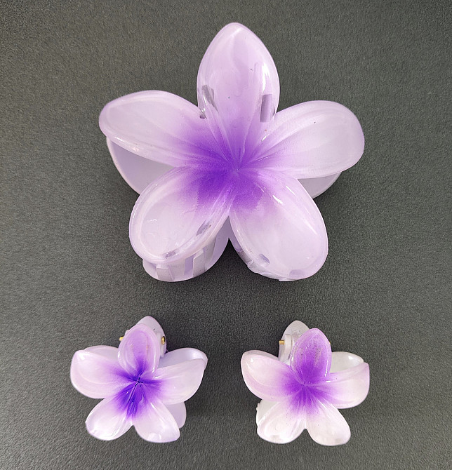 Комплект заколок квітка 3 шт.(білий з фіолетовою серединкою) Смела - изображение 1