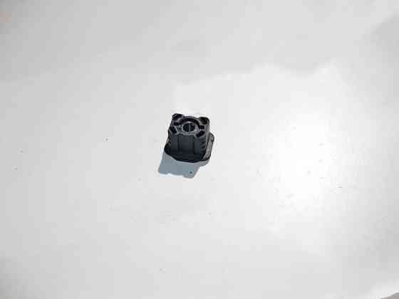 Mercedes-Benz  A1695040114 Нова подушка - опора верхнього кріплення радіатора E-Class W213 C238 S-Class W222 C217 CLA C117 CL C216 CLS C218 C219 Одеса