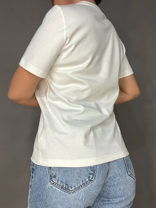 Футболка жіноча A-N 26009 нашивка ведмедик балерина попереду однотонна середня довжина базова one size, білий, one size Київ - фото 14