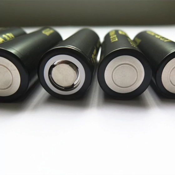 Аккумулятор 21700 45A BST 3.7V 4500mah (Черный) Киев