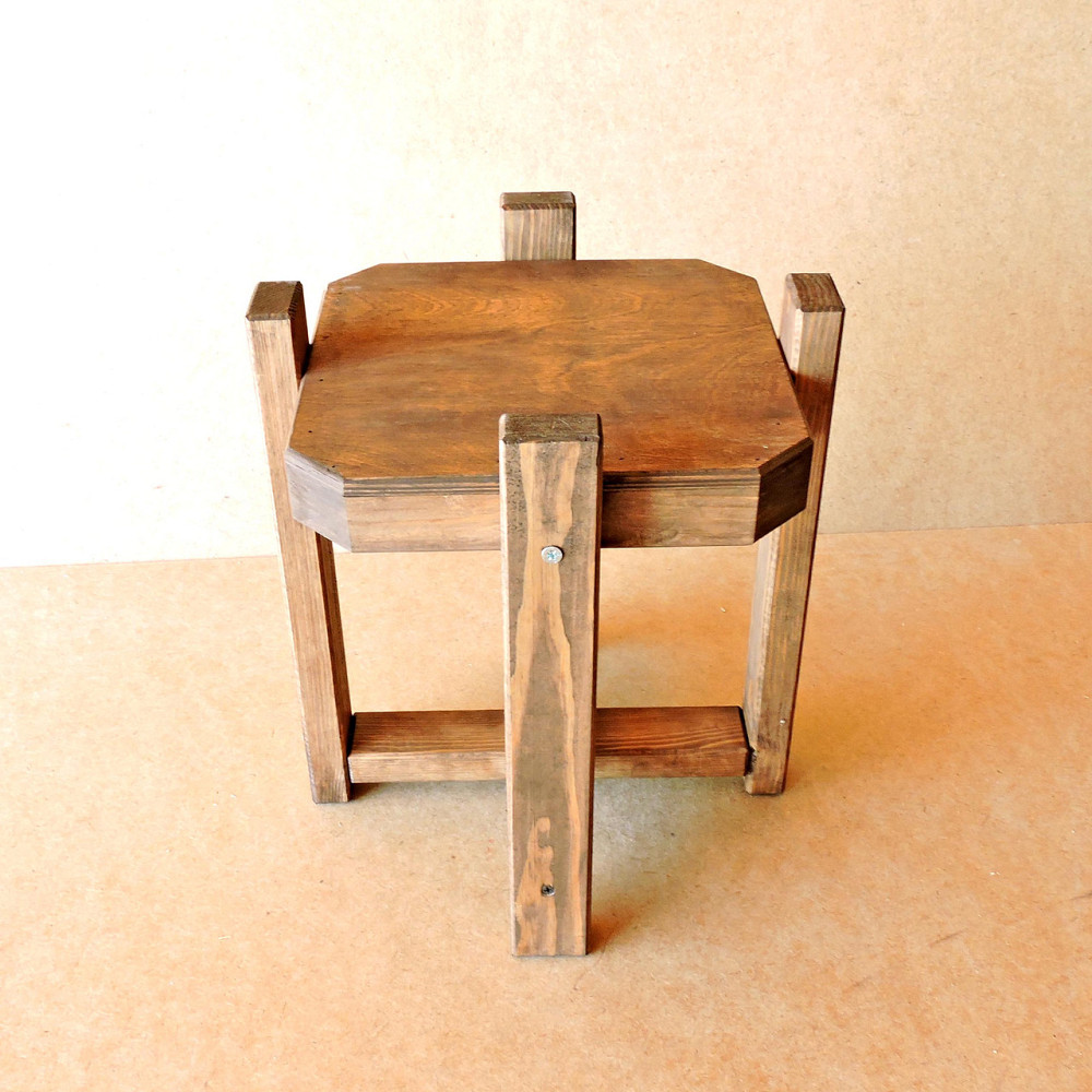 Подставка для цветов 