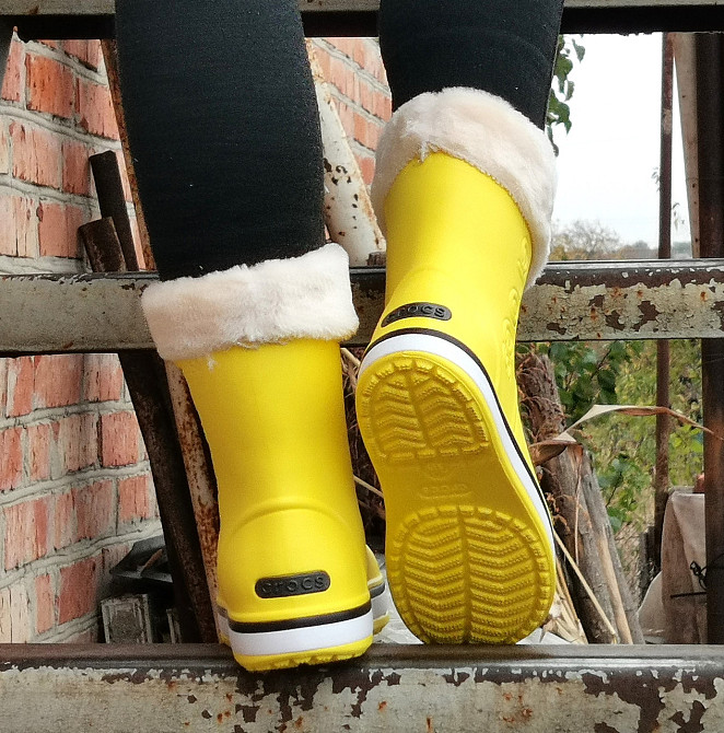 Жіночі Гумові Напівчоботи CROCS Жовті Чоботи Крокси Теплі Зимові (розміри: 36,37,38) — 8 Дніпро - фото 4