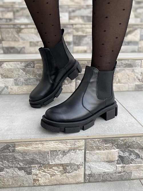 Жіночі черевики з натуральної шкіри весняні демісезонні чорні р. 38-40 (4348) / Шкіряні черевик Коломыя - изображение 2