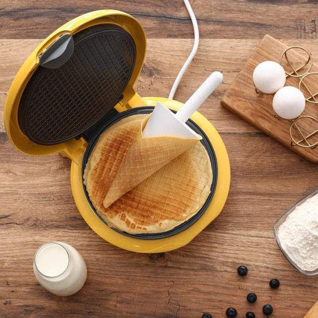 Мягкие вафли в вафельнице электрической Magio MG-397 750Вт, Качественная вафельница для вафель YD-60 Львов - изображение 12