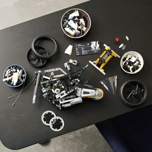 Конструктор мотоцикл Technik BMW M 1000RR (42130), 1920 деталей сумісний із lego-лего Запоріжжя - фото 7