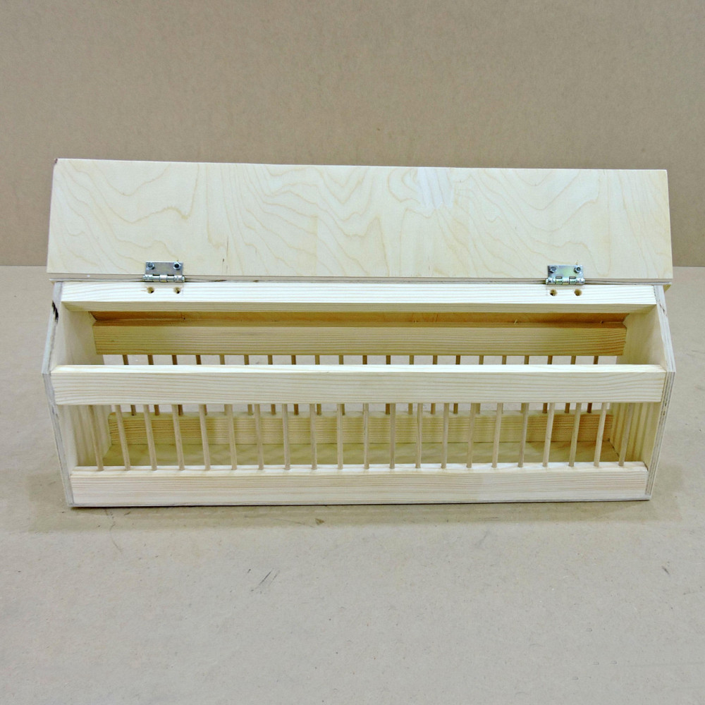 Деревянная кормушка для голубей 