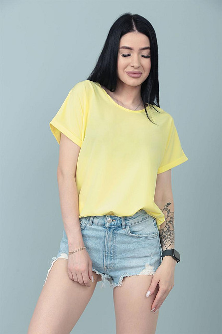 Літня блузка футболка вільного крою "Moment" оптом | Норма і батал 46-48, Жовтий Київ - фото 1