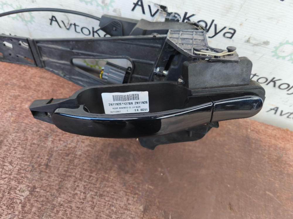 Ручка задніх дверей ліва зовнішня Ford Fusion 2002-2012 (2N11N264A27BN) Ковель - изображение 1