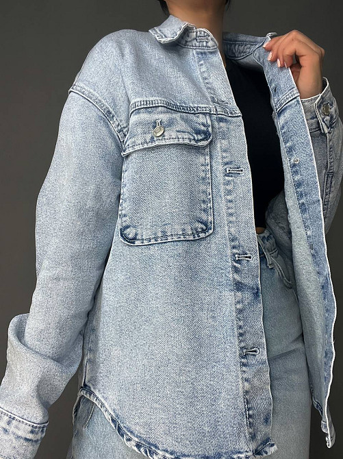 Сорочка жіноча джинсова DNL 510 оверсайз вільний крій накладені кишені на ґудзиках блакитна, блакитний, L Київ - фото 10