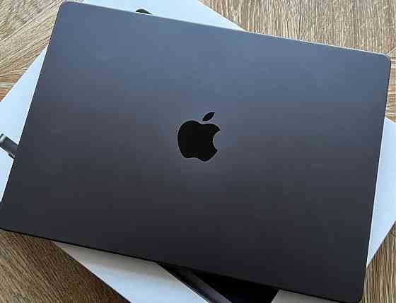 Ноутбук Apple MacBook Pro 14" Space Black M3 Pro 18/1TB. 12 CPU 18 CPU. Київ