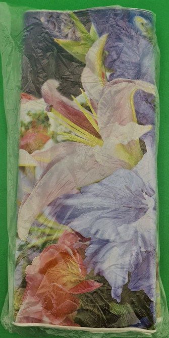 Пакет средний, плотный, ламинированный с петлевой ручкой