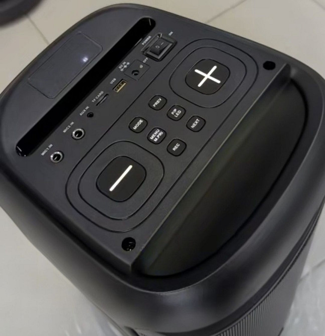 Портативная напольная колонка на 50Вт,  колонка блютуз,  2 микрофона. Киев - изображение 2