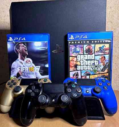 PS4 Pro 1TB + FIFA 18 + 3 джойстики + охолодження. Харків