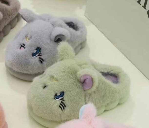 Теплые мягкие домашние тапочки - игрушки зайчики с закрытым задником 28,29,30,31,32 Николаев - изображение 1