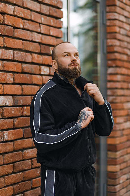 Зимовий чоловічий спортивний костюм на флісі плюшевий з лампасами чорний Одеса - фото 4