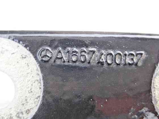Mercedes-Benz  A1667400137 Петля дверей багажника ліва ML W166 GL X166 Одеса