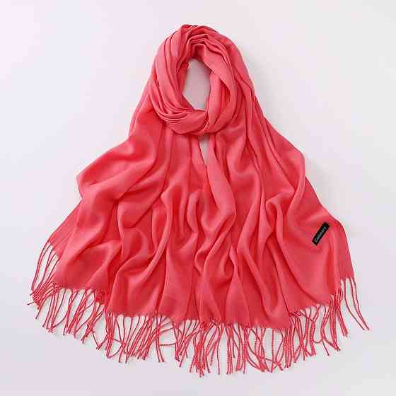 Женский шарф теплый классический с бахромой 170 на 65 см коралловый Киев