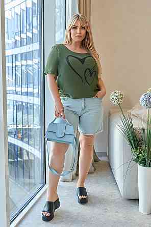 Літня блузка з відкритим плечем "Elis"| Батал | Розпродаж моделі Київ