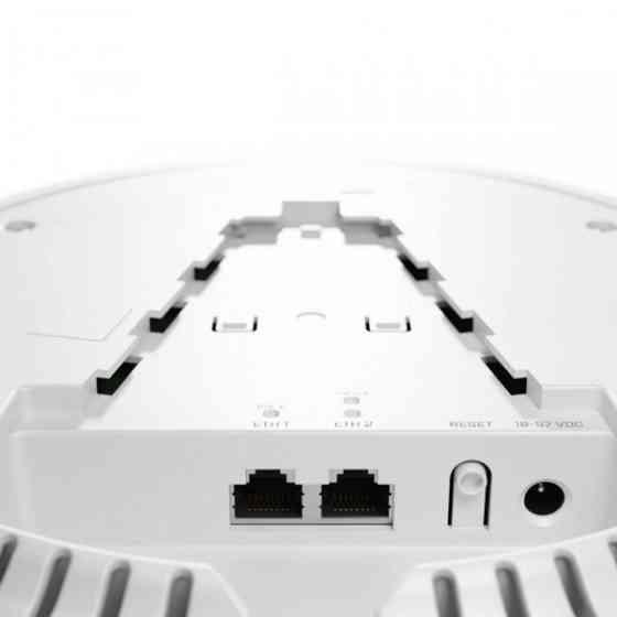 Точка доступу Mikrotik RB cAP ax (cAPGi-5HaxD2HaxD) 2.4GHz 802.11b/g/n/ax, 5GHz 802.11a/n/ac/ax, 2xG Київ