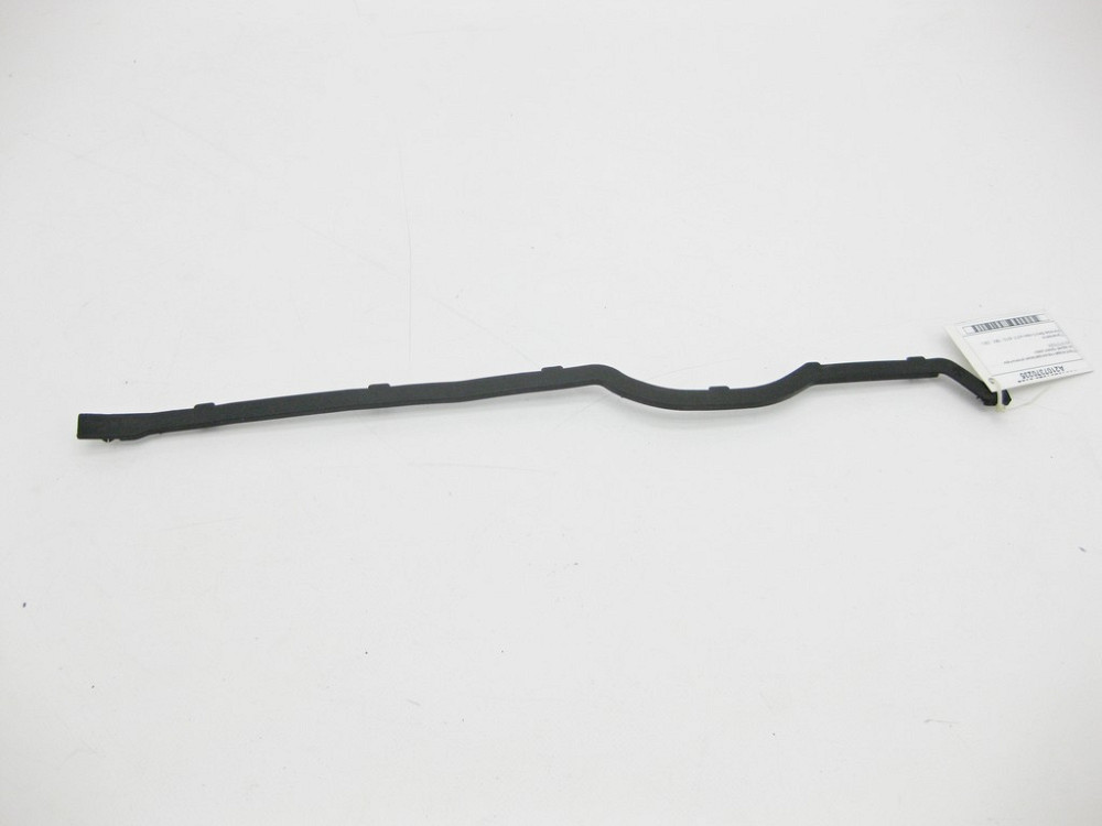 Mercedes-Benz  A2107370235 Пластикова планка кріплення ущільнювача на задніх правих дверях E-Class W210 Одесса - изображение 1