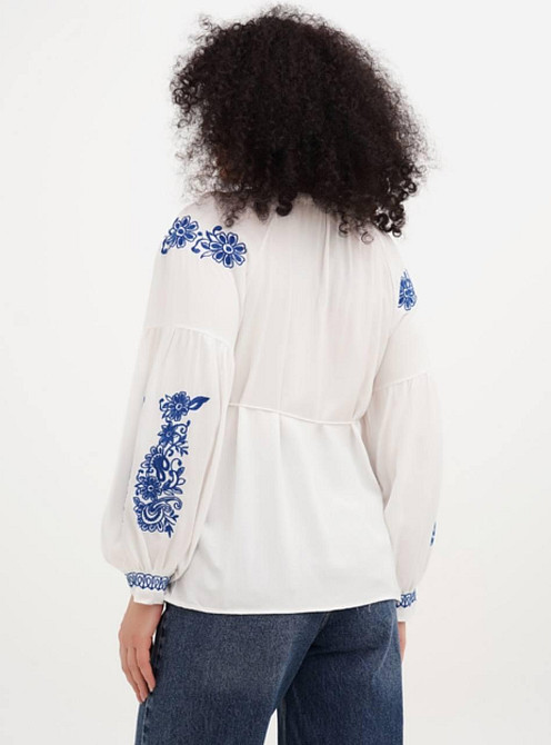Женская приталенная вышиванка с цветочным орнаментом 80% хлопок, 20% полиэстер. 44 Одесса - изображение 4