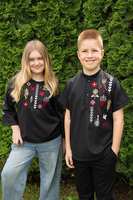 Вишиванка для хлопчиків, лляна, короткий рукав, чорна, топ Київ - фото 3