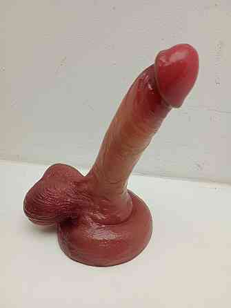 Фалоімітатор на присосці реалістичний Луцк