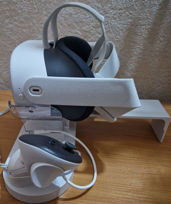 Окуляри VR Oculus Quest 3s(256Gb) з підставкою. Київ - фото 4