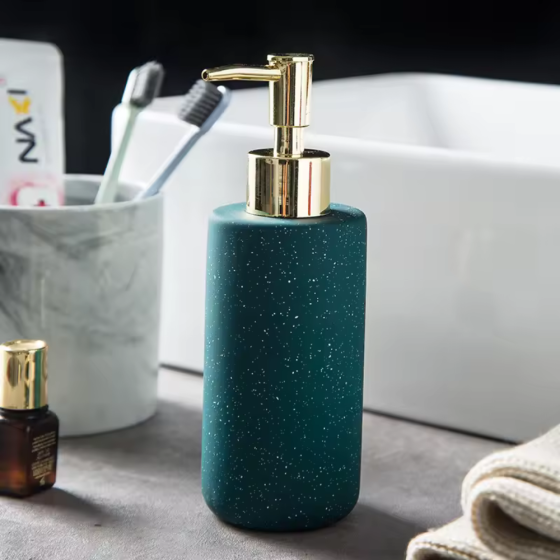 Дозатор керамічний для мила у ванну і кухню 300 мл, диспенсер для рідкого мила і миючого засобу, зелений Кам'янець-Подільський