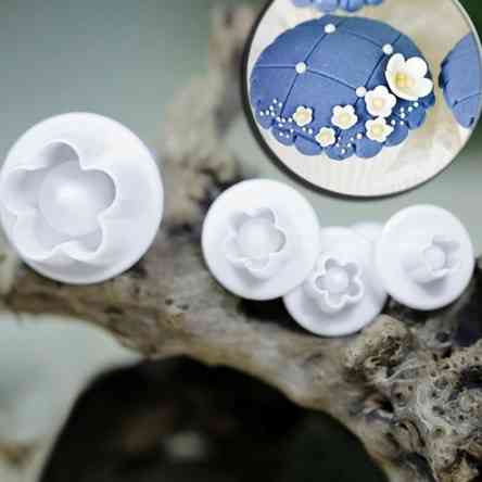 Плунжера кондитерские Цветы 4 штуки белый Киев