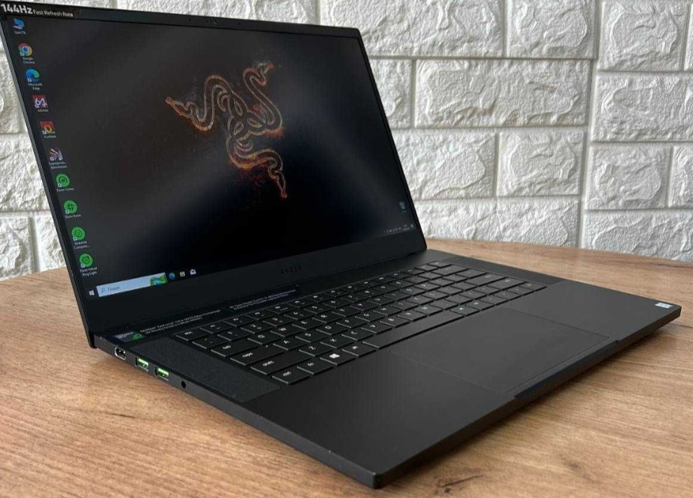 Ноутбук: Razer Blade 15 FHD IPS 144Hz. i7-8750H , 16Gb. SSD 512Gb. GTX1070 MaxQ.Razer Blade RZ09-02386 Киев - изображение 3