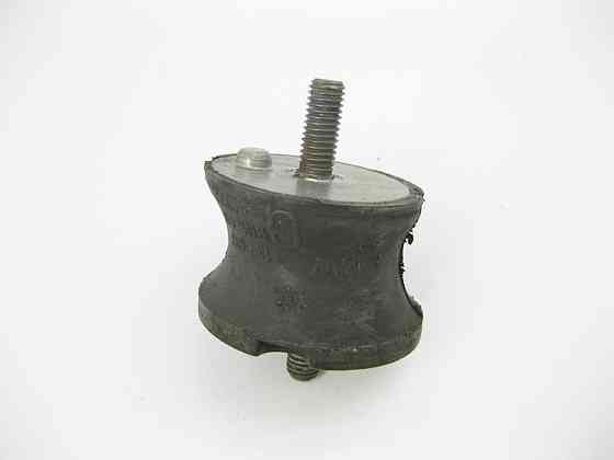 BMW  22316799331 Подушка КПП BMW E81 E82 E36 E46 E90 E91 E92 E39 E36 E85 F13 Одеса
