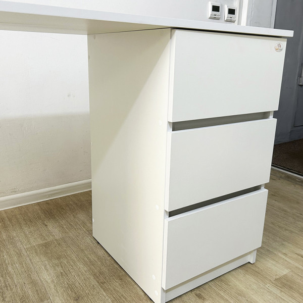 Манікюрний стіл с двома тумбами Київ - фото 4