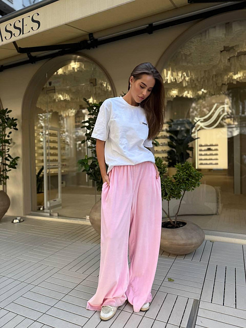 Жіночі базові об'ємні штани в стилі оверсайз турецький велюр Рожевий Одеса - фото 8