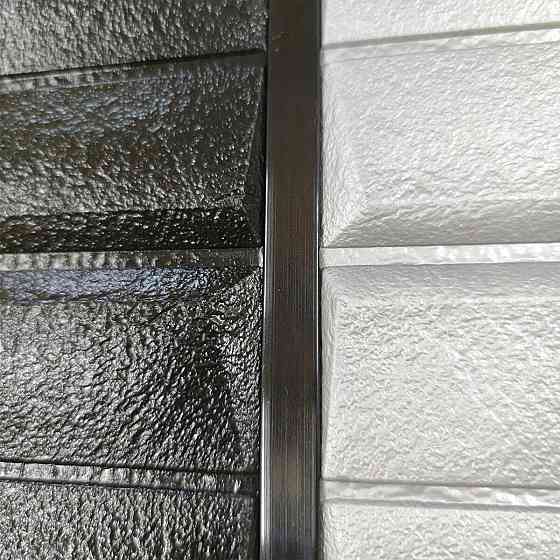 Чорний Т-подібний молдинг Київ