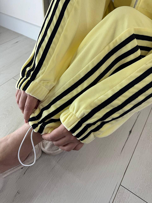 Жіночий стильний велюровий-плюшевий костюм двійка. Лимонний, 46/48 Одеса - фото 8